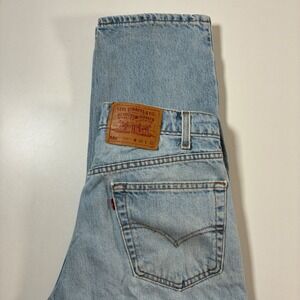 Vintage 1997 Made in USA Levi's 550 Relaxed Jeans 32x32 Light Denim (Tag 34x32)